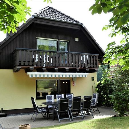 Helles Ferienhaus Im Landhausstil Fuer Bis Zu 10 Personen Frielendorf Kültér fotó