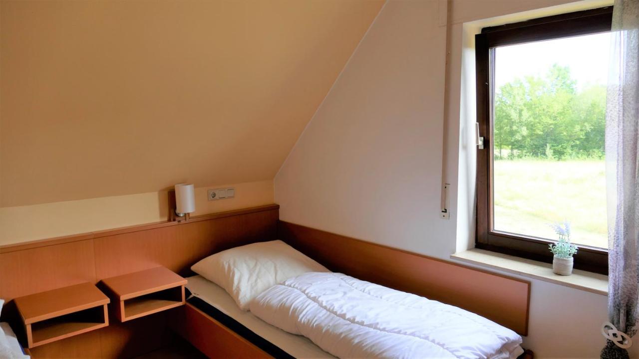 Helles Ferienhaus Im Landhausstil Fuer Bis Zu 10 Personen Frielendorf Kültér fotó